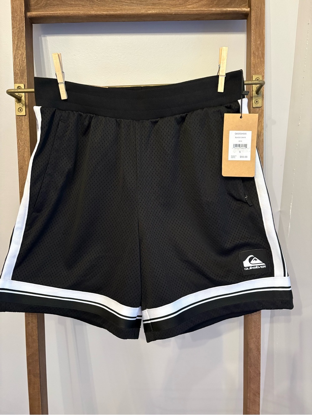 Quicksilver Men’s Shorts Sz S NWT